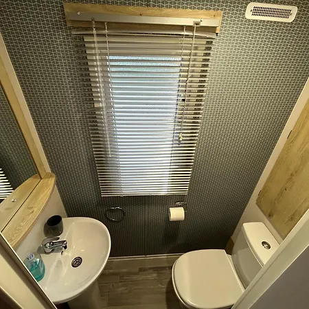 By The River Nidd 17 منتزه العطل